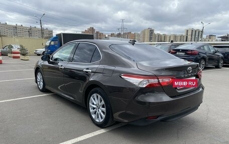 Toyota Camry, 2019 год, 2 600 000 рублей, 7 фотография