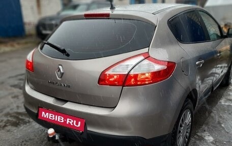 Renault Megane III, 2011 год, 600 000 рублей, 2 фотография