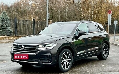 Volkswagen Touareg III, 2019 год, 6 090 000 рублей, 14 фотография