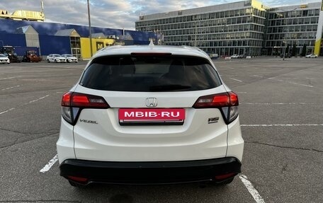 Honda Vezel, 2017 год, 2 000 000 рублей, 5 фотография