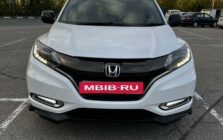 Honda Vezel, 2017 год, 2 000 000 рублей, 2 фотография