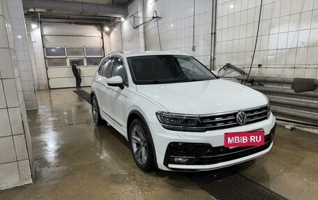 Volkswagen Tiguan II, 2020 год, 3 800 000 рублей, 2 фотография