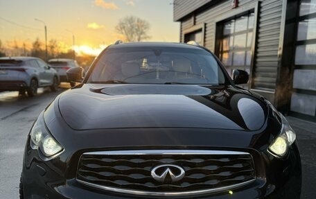 Infiniti FX II, 2011 год, 1 785 000 рублей, 1 фотография