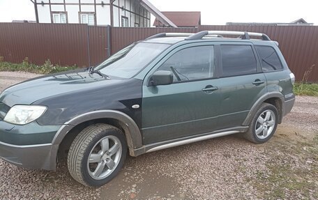 Mitsubishi Outlander III рестайлинг 3, 2006 год, 500 000 рублей, 12 фотография