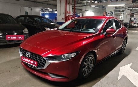 Mazda 3, 2019 год, 2 090 000 рублей, 11 фотография