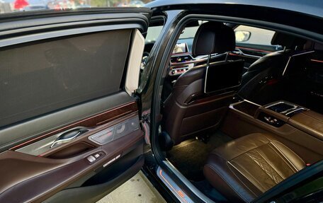 BMW 7 серия, 2015 год, 3 899 000 рублей, 14 фотография