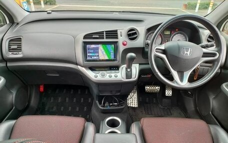 Honda Stream II, 2014 год, 1 000 900 рублей, 11 фотография