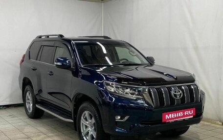 Toyota Land Cruiser Prado 150 рестайлинг 2, 2018 год, 5 408 000 рублей, 3 фотография