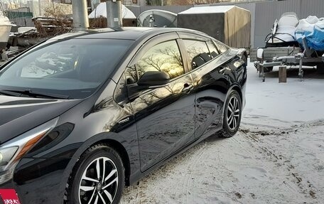 Toyota Prius IV XW50, 2016 год, 1 812 500 рублей, 5 фотография