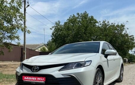 Toyota Camry, 2021 год, 3 600 000 рублей, 9 фотография