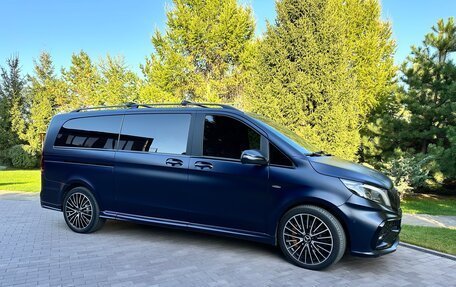 Mercedes-Benz V-Класс, 2015 год, 7 600 000 рублей, 3 фотография