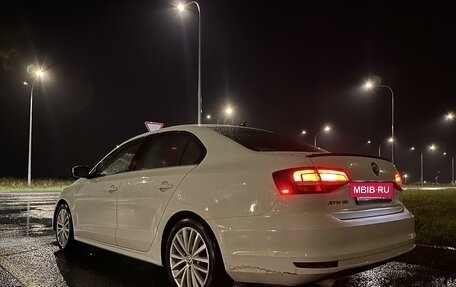 Volkswagen Jetta VI, 2015 год, 1 830 000 рублей, 3 фотография