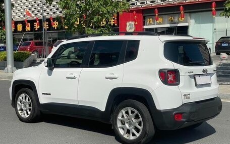 Jeep Renegade I рестайлинг, 2020 год, 1 600 000 рублей, 7 фотография