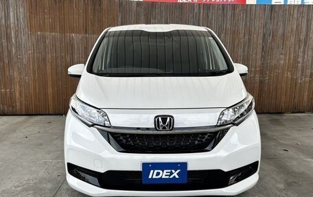 Honda Freed II, 2021 год, 1 590 000 рублей, 1 фотография