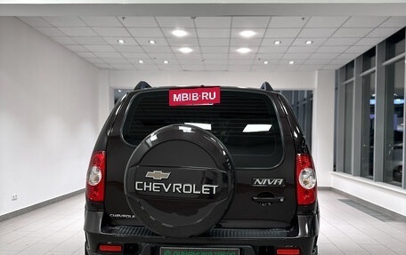 Chevrolet Niva I рестайлинг, 2012 год, 618 000 рублей, 7 фотография