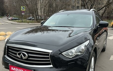 Infiniti FX II, 2012 год, 2 800 000 рублей, 1 фотография