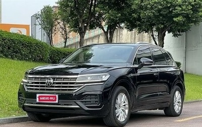 Volkswagen Touareg III, 2021 год, 4 200 000 рублей, 1 фотография