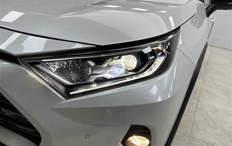 Toyota RAV4, 2022 год, 2 530 000 рублей, 9 фотография