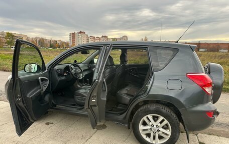 Toyota RAV4, 2006 год, 1 000 000 рублей, 18 фотография