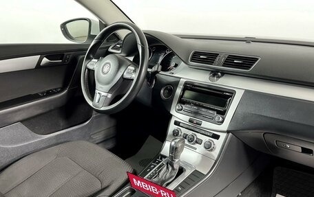 Volkswagen Passat B7, 2013 год, 1 249 000 рублей, 13 фотография