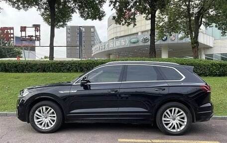 Volkswagen Touareg III, 2021 год, 4 200 000 рублей, 5 фотография