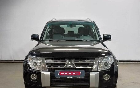 Mitsubishi Pajero IV, 2011 год, 1 830 000 рублей, 2 фотография