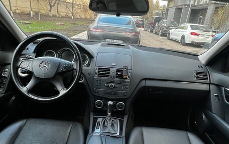 Mercedes-Benz C-Класс, 2010 год, 1 800 000 рублей, 12 фотография