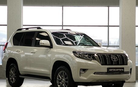 Toyota Land Cruiser Prado 150 рестайлинг 2, 2017 год, 5 599 999 рублей, 12 фотография