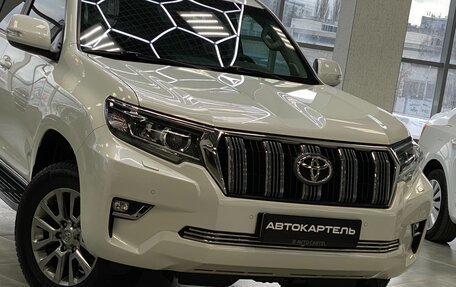 Toyota Land Cruiser Prado 150 рестайлинг 2, 2017 год, 5 599 999 рублей, 13 фотография