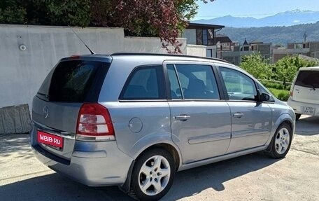 Opel Zafira B, 2008 год, 650 000 рублей, 3 фотография