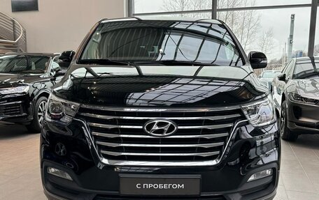 Hyundai Grand Starex Grand Starex I рестайлинг 2, 2018 год, 4 120 000 рублей, 2 фотография