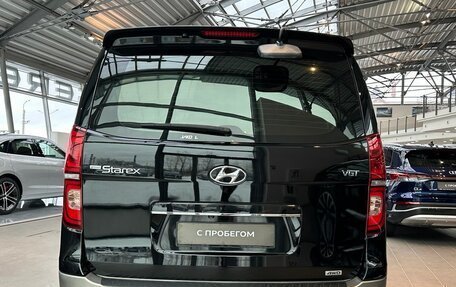 Hyundai Grand Starex Grand Starex I рестайлинг 2, 2018 год, 4 120 000 рублей, 5 фотография