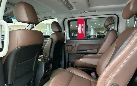 Hyundai Grand Starex Grand Starex I рестайлинг 2, 2018 год, 4 120 000 рублей, 14 фотография