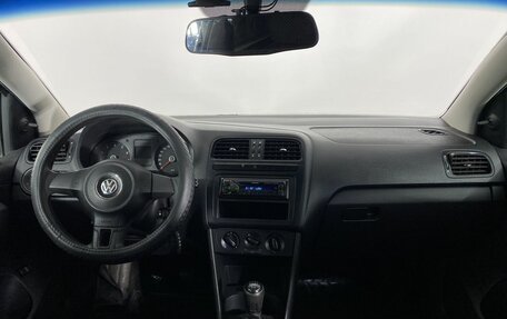 Volkswagen Polo VI (EU Market), 2012 год, 820 000 рублей, 12 фотография