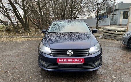 Volkswagen Polo VI (EU Market), 2015 год, 799 000 рублей, 2 фотография