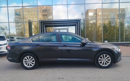 Volkswagen Passat B8 рестайлинг, 2019 год, 2 399 000 рублей, 4 фотография