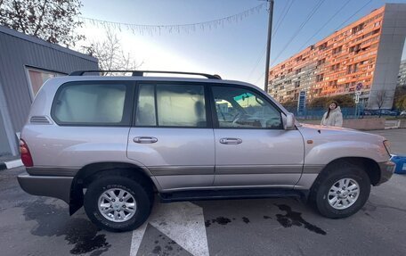 Toyota Land Cruiser 100 рестайлинг 2, 2001 год, 3 000 000 рублей, 8 фотография