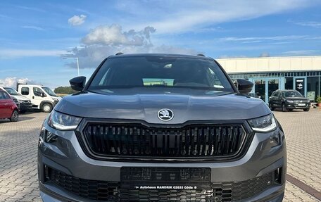 Skoda Kodiaq I, 2024 год, 4 900 000 рублей, 2 фотография