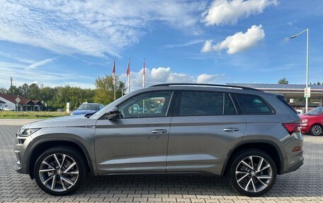 Skoda Kodiaq I, 2024 год, 4 900 000 рублей, 4 фотография