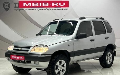 Chevrolet Niva I рестайлинг, 2004 год, 428 000 рублей, 1 фотография