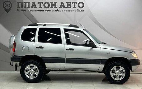 Chevrolet Niva I рестайлинг, 2004 год, 428 000 рублей, 6 фотография