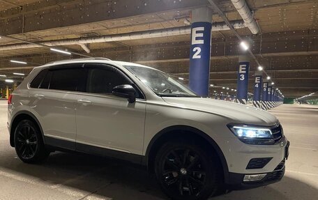 Volkswagen Tiguan II, 2017 год, 2 950 000 рублей, 2 фотография