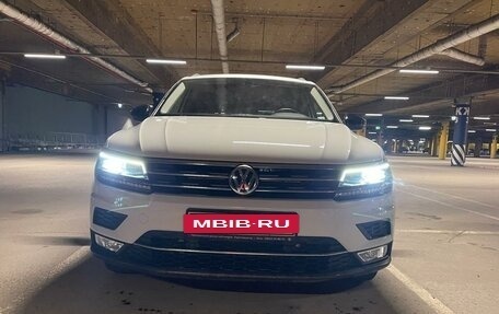 Volkswagen Tiguan II, 2017 год, 2 950 000 рублей, 4 фотография