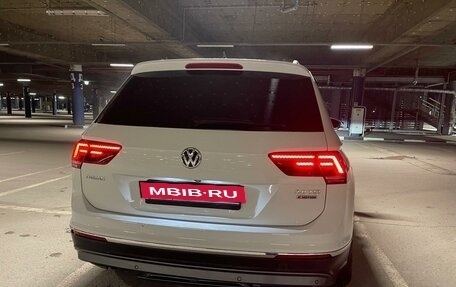 Volkswagen Tiguan II, 2017 год, 2 950 000 рублей, 9 фотография