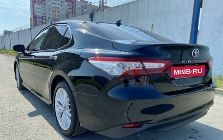 Toyota Camry, 2019 год, 3 700 000 рублей, 7 фотография