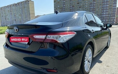 Toyota Camry, 2019 год, 3 700 000 рублей, 11 фотография