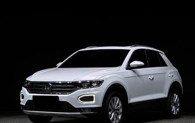 Volkswagen T-Roc I, 2021 год, 1 700 000 рублей, 1 фотография