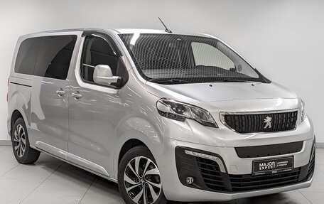 Peugeot Traveller I, 2017 год, 2 995 000 рублей, 3 фотография