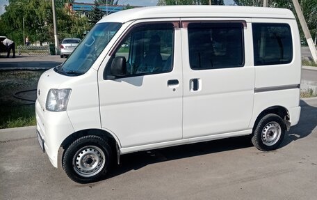 Daihatsu Hijet X, 2015 год, 830 000 рублей, 2 фотография