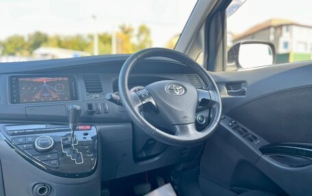 Toyota ISis I, 2010 год, 1 110 000 рублей, 10 фотография